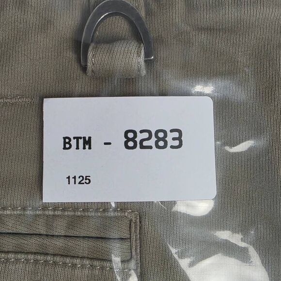 Under Armour Khaki Chinos - Picture 11 of 11